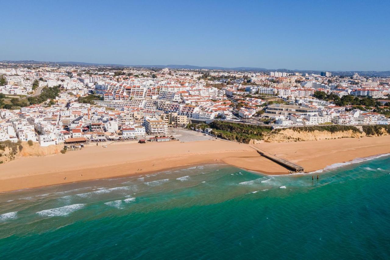 Typical T2 In Albufeira W/ Balcony By Lovelystay Exteriör bild